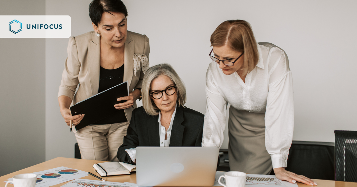 A Hotelier’s Guide to Time and Attendance Compliance