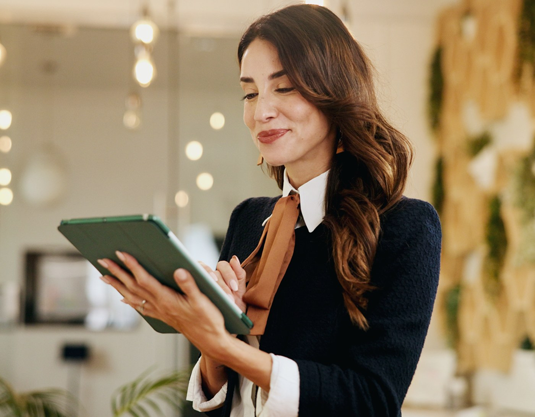 Hotel manager using Claira